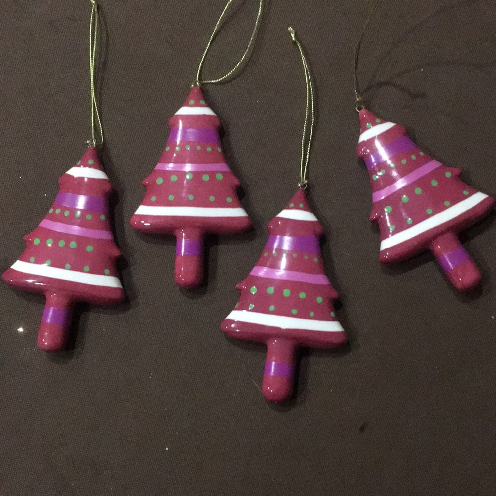 Set of 4 pieces Poly Stone Resin Tree Ornament 4”